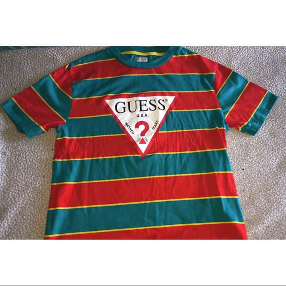 🔥MAKE AN OFFER! GUESS STRIPED TEE🔥 - Picture 3 of 3
